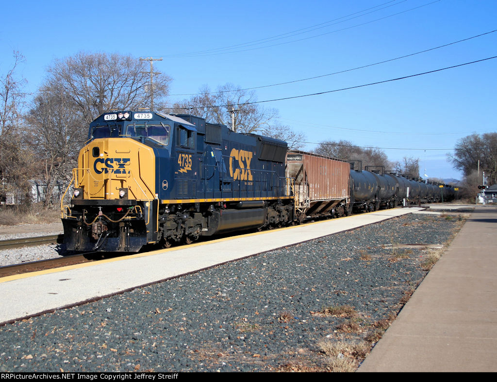 CSX 4735